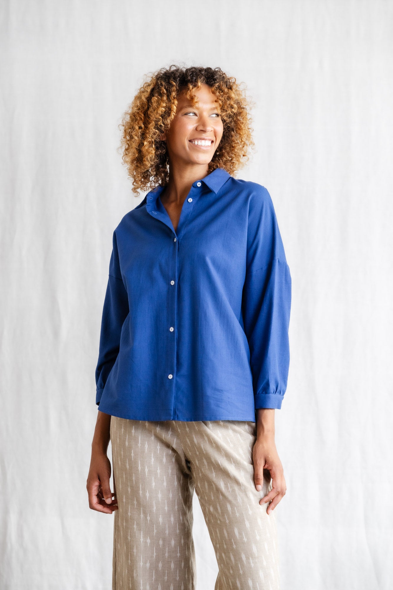 Bio-Baumwoll Bluse Mayank Kobaltblau