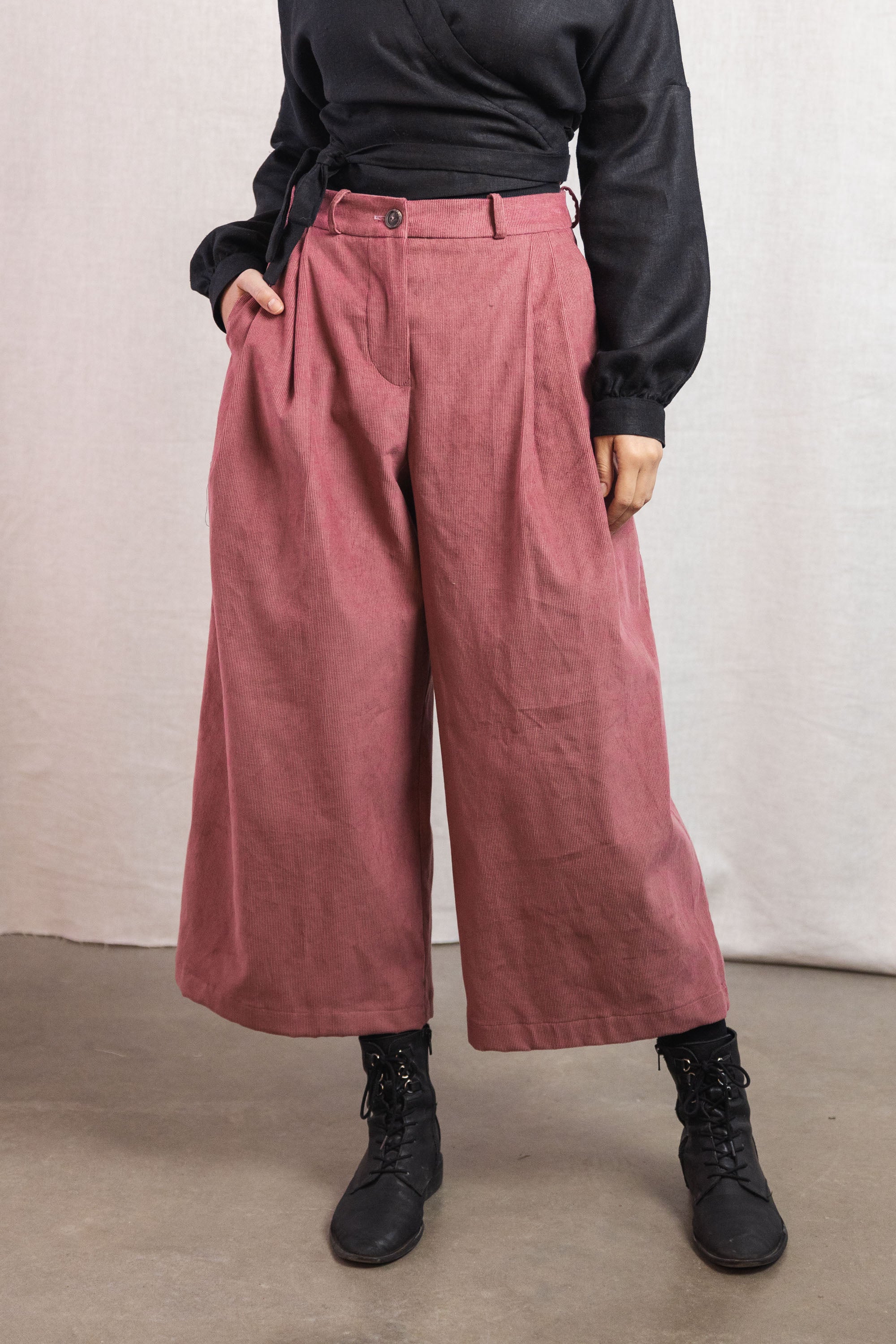 Organic cotton corduroy culottes Awasi old pink