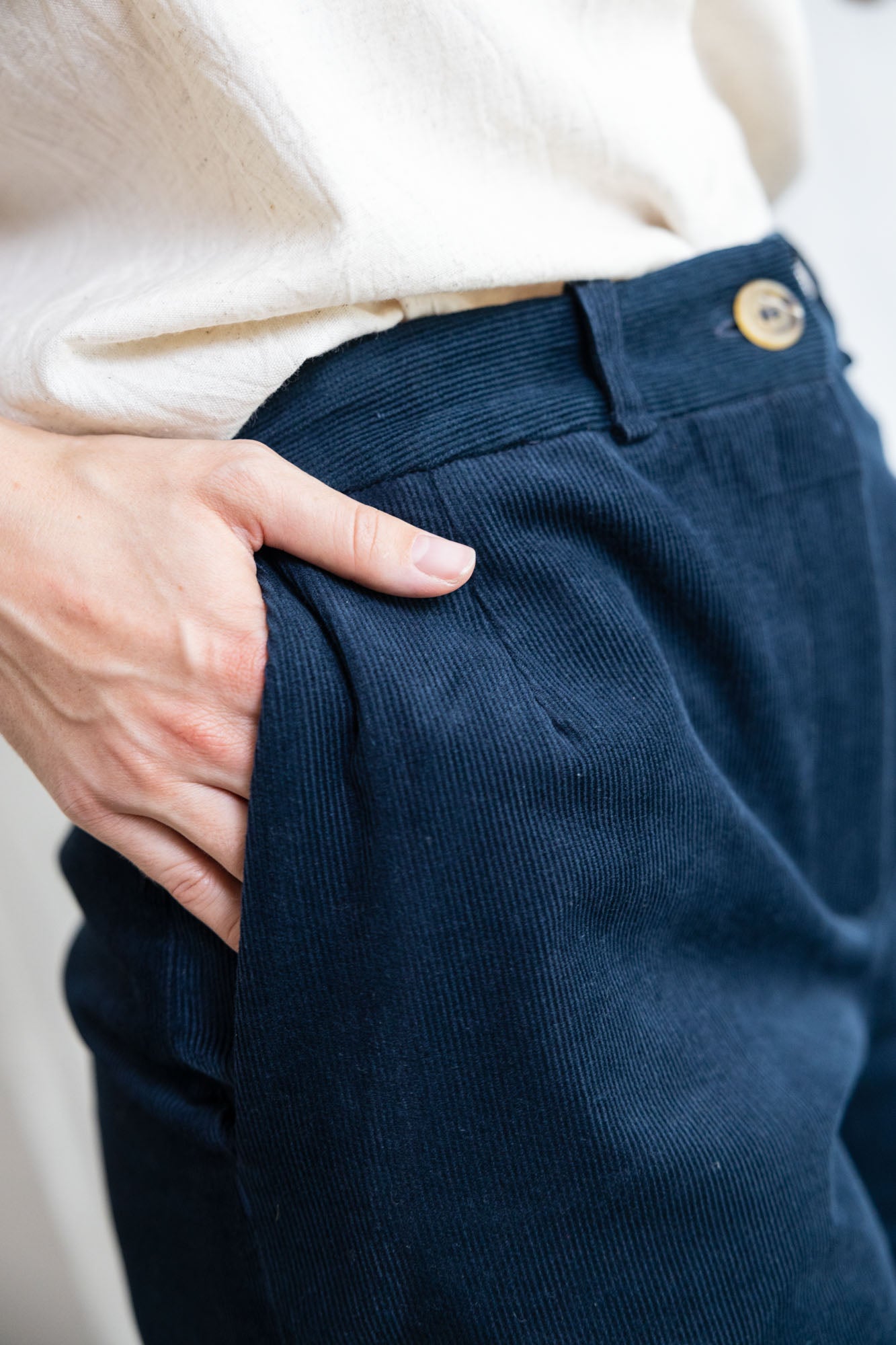 Bio-Baumwollcord Hose Suhrutam Nachtblau