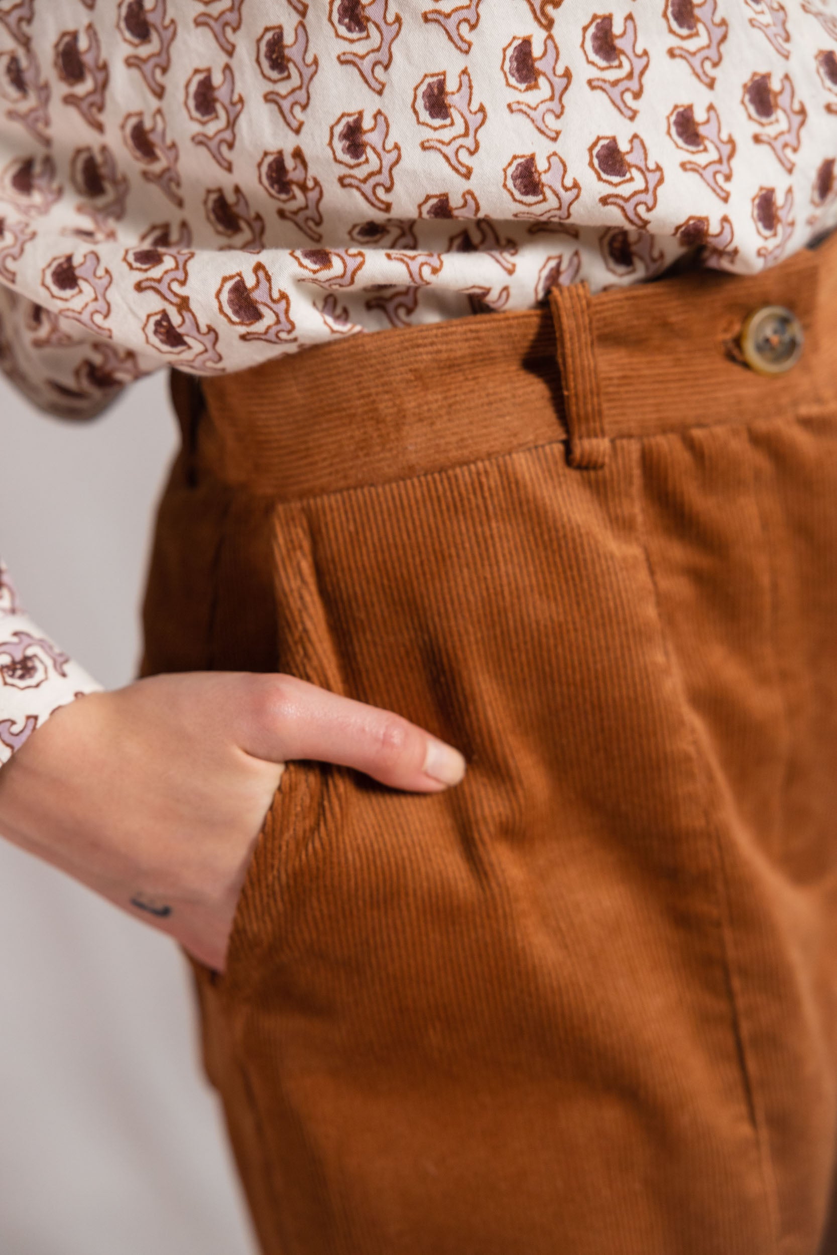 Bio-Baumwollcord Hose Santosh Zimt