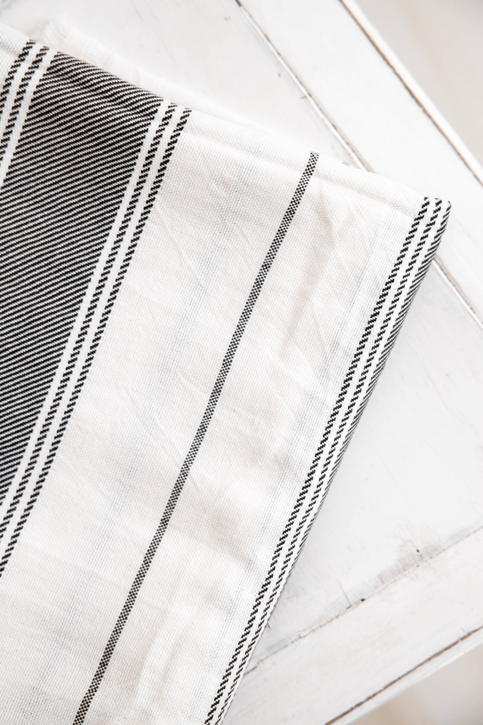Cotton blanket Suhany weave pattern black/white