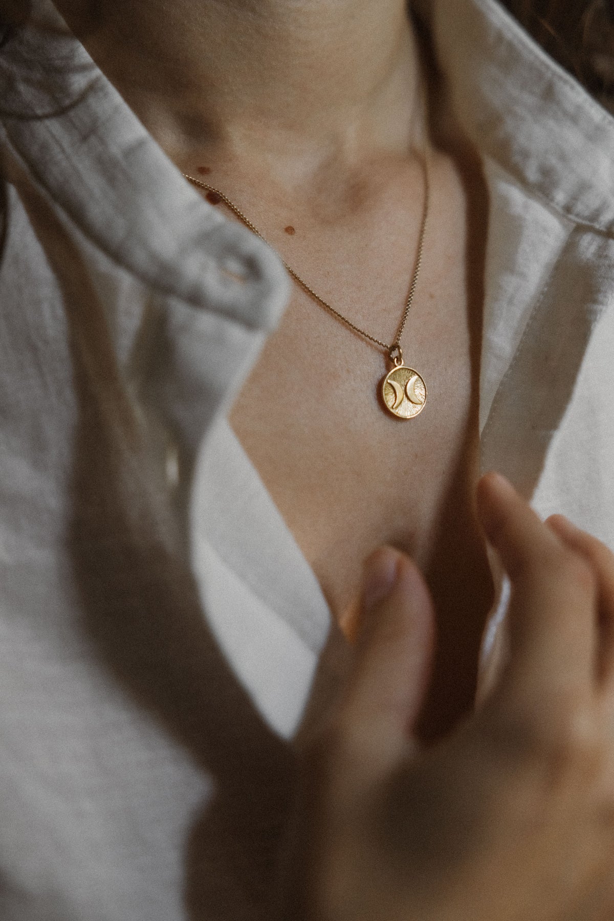 Kettenanhänger Dhun Messing