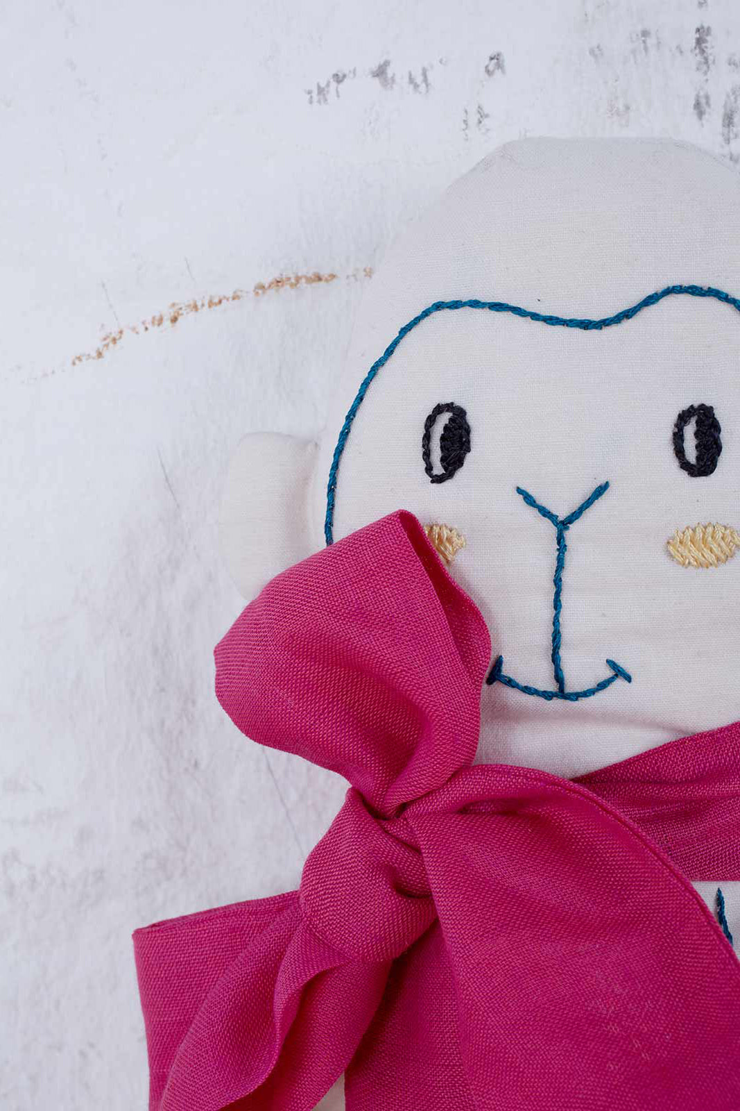 Organic cotton cuddly toy monkey Alfred white embroidered