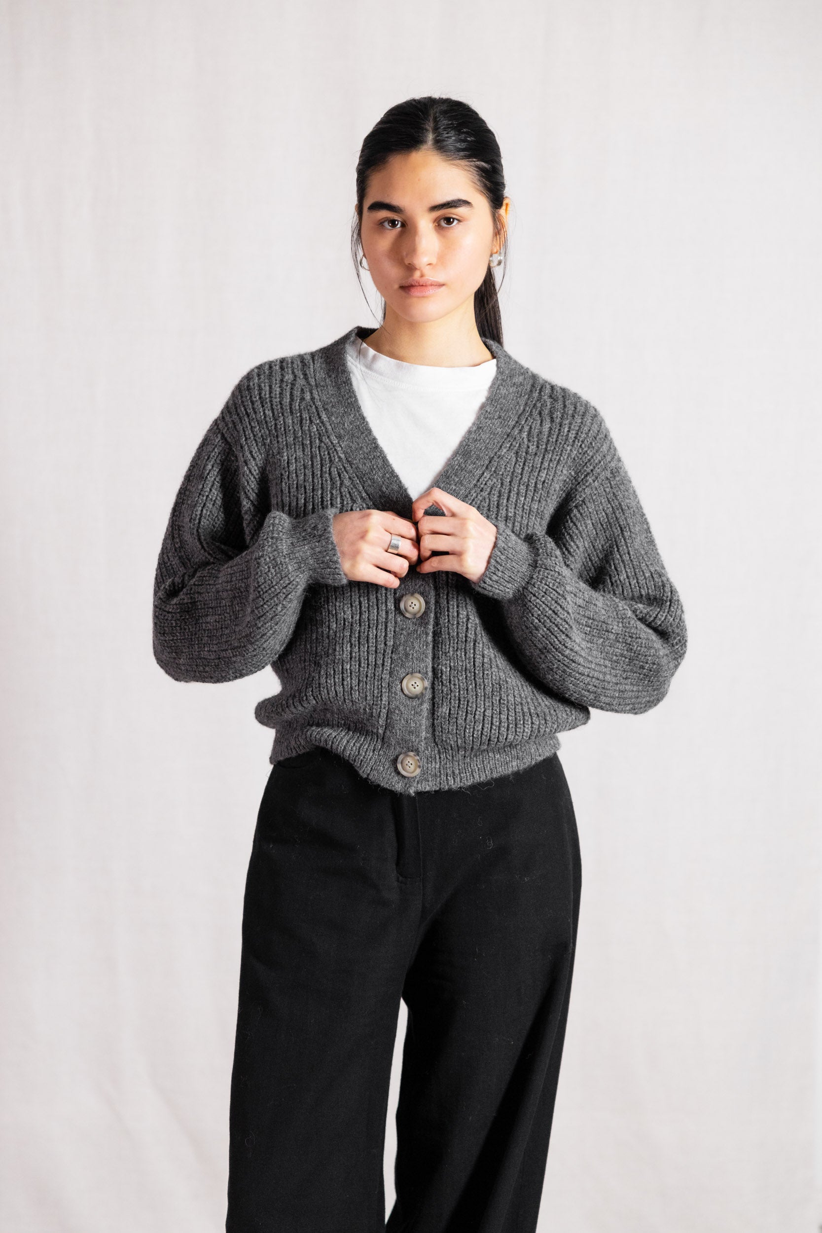 Baby-Alpaka Strickcardigan Aipena Dunkelgrau