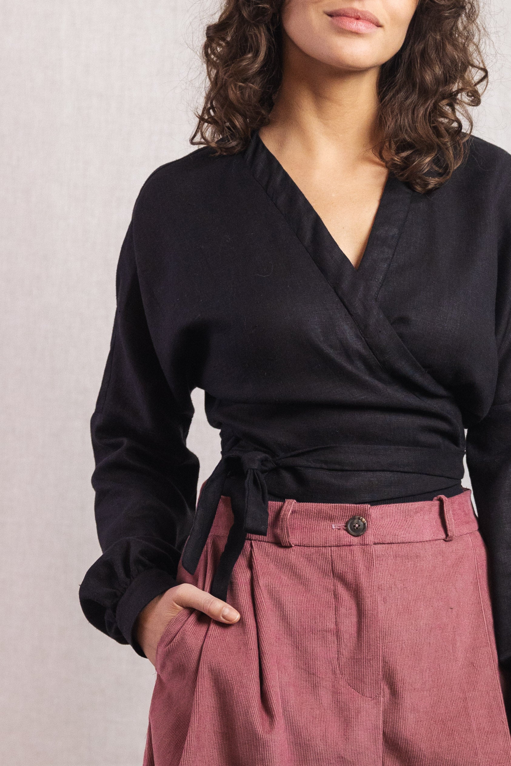 Bio-Baumwoll Wickelbluse Harita Schwarz