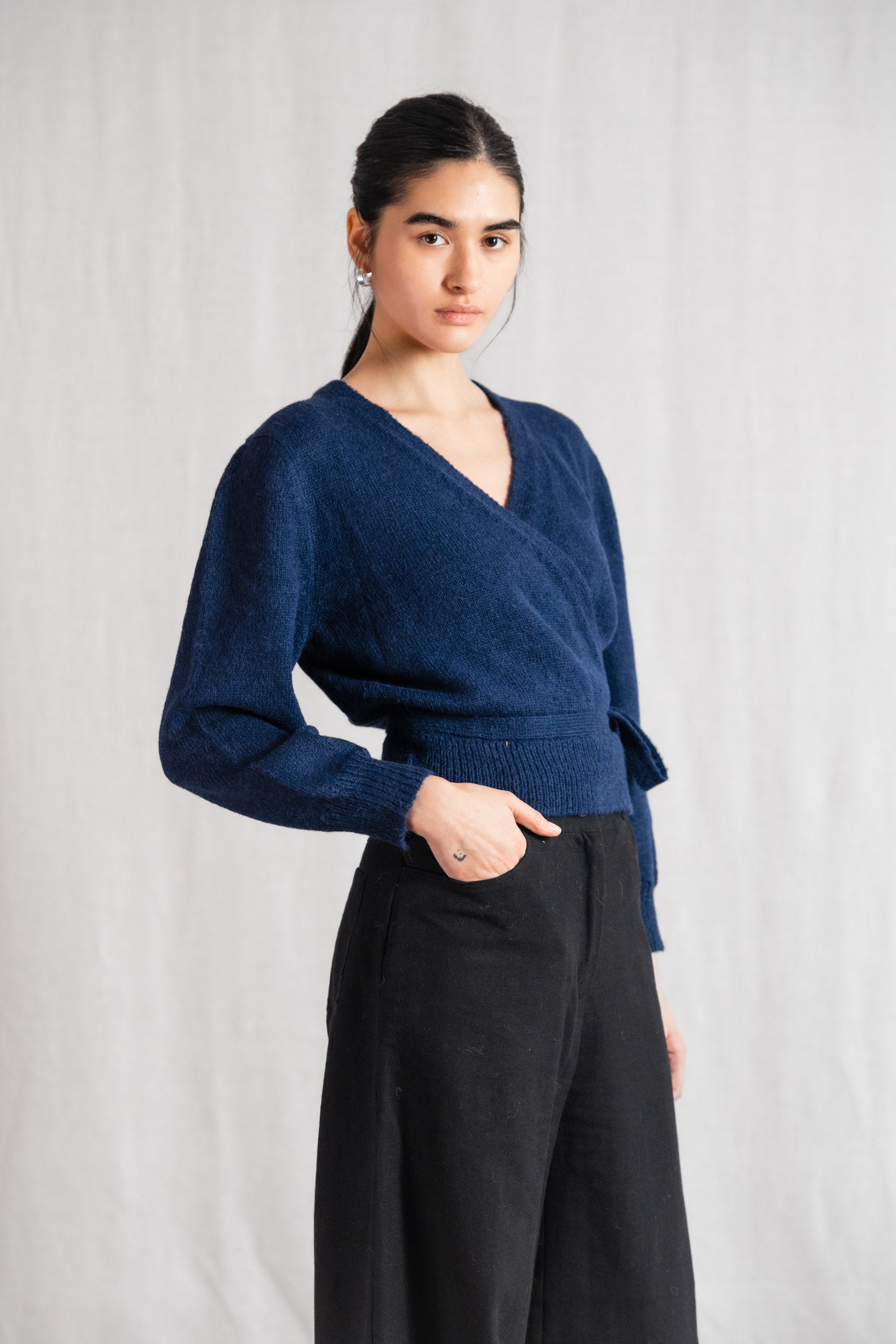 Baby-Alpaka Wickelcardigan Abancay Blau