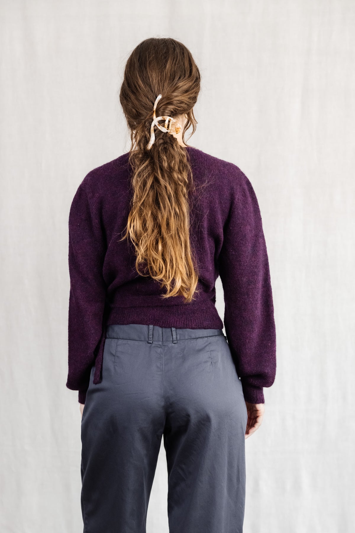 Baby-Alpaka Wickelcardigan Abancay Brombeer