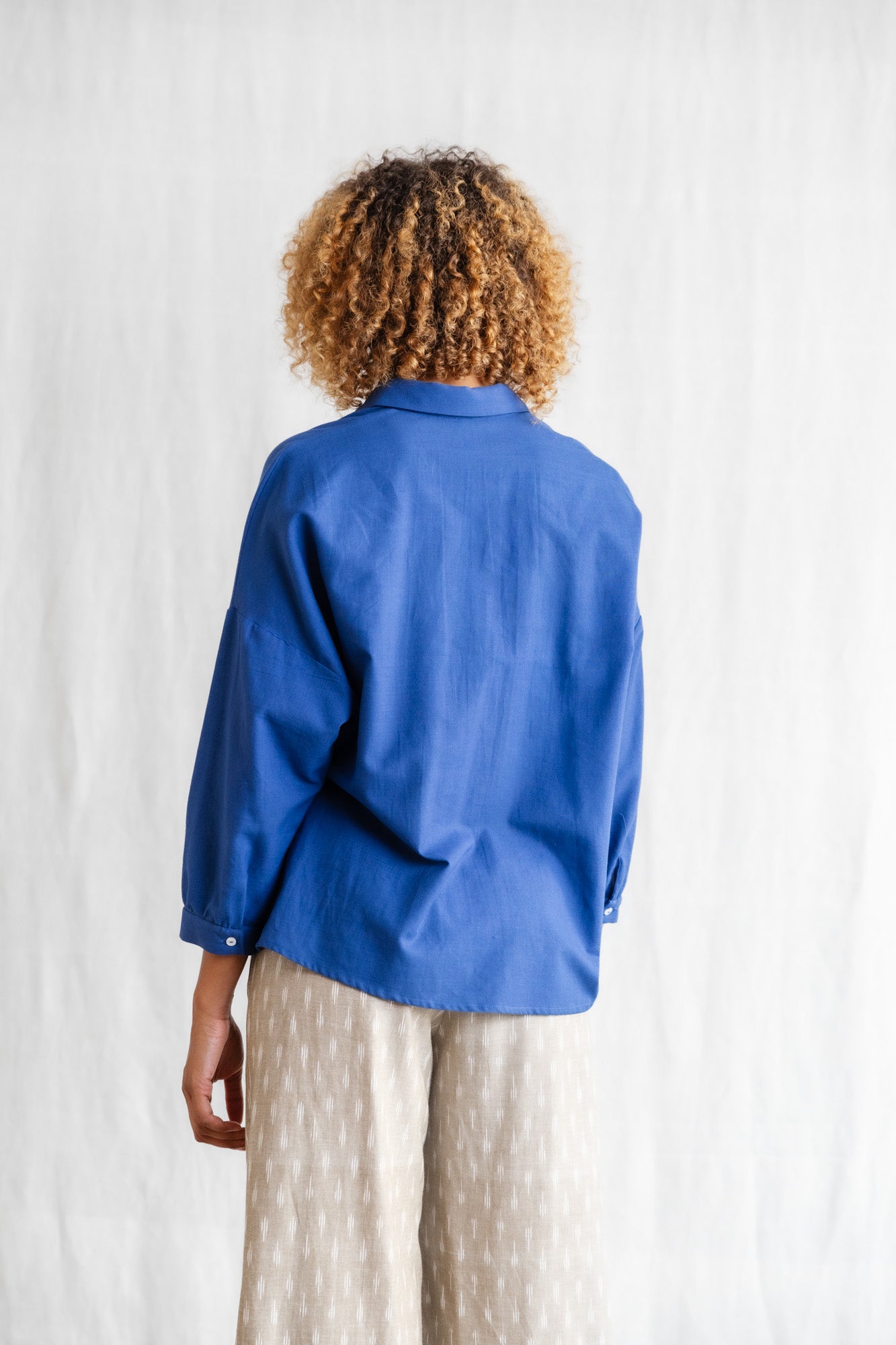 Bio-Baumwoll Bluse Mayank Kobaltblau