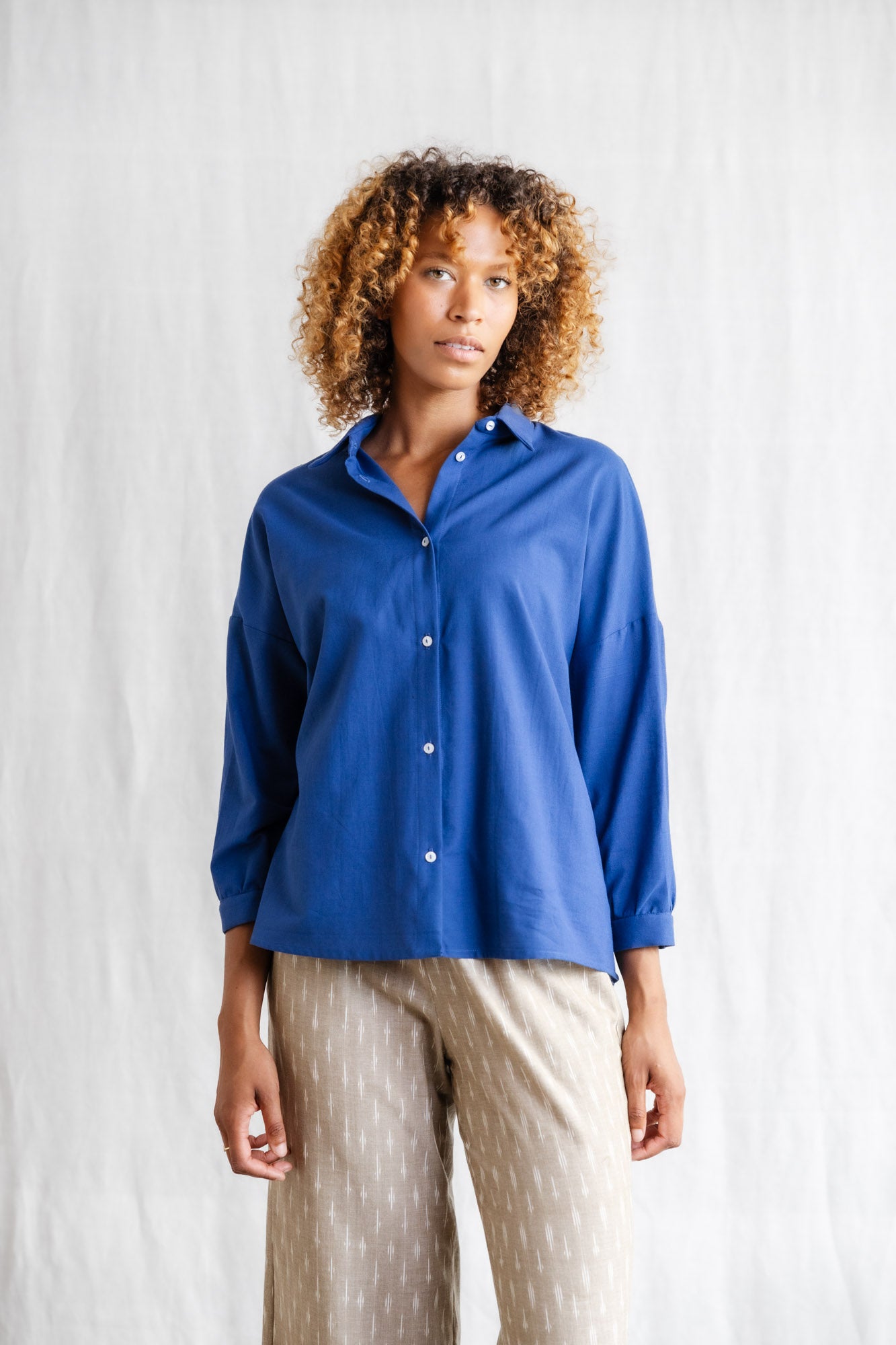 Bio-Baumwoll Bluse Mayank Kobaltblau