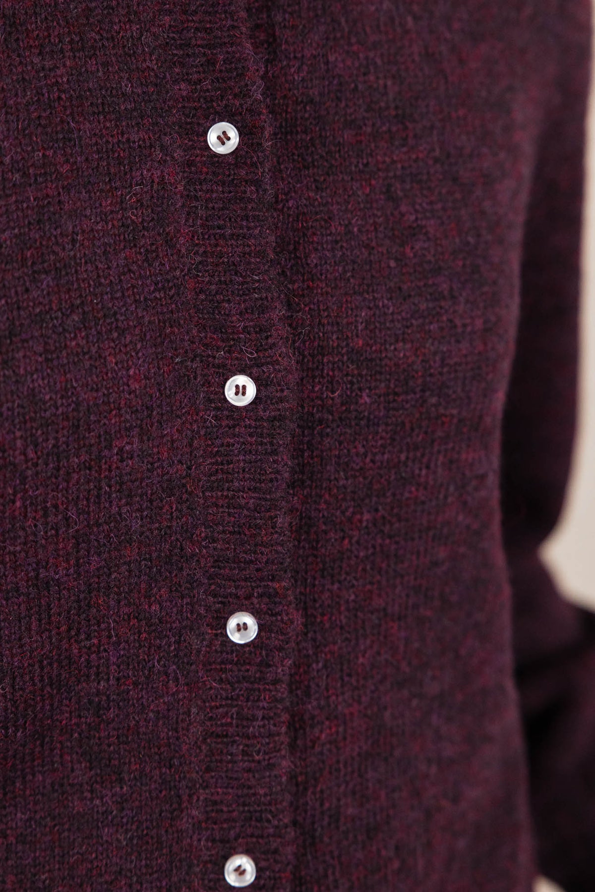 Baby-Alpaka Strickcardigan Sullana Brombeer