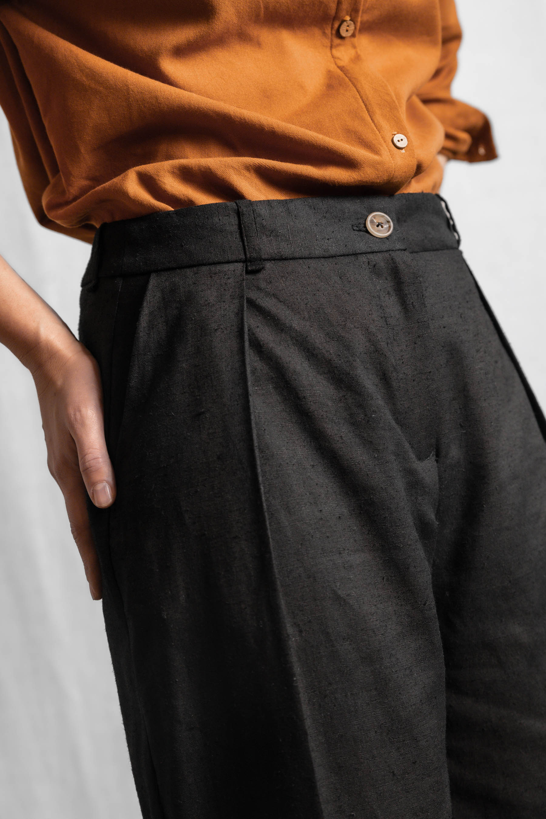 Hemp/Tencel trousers Meghana black