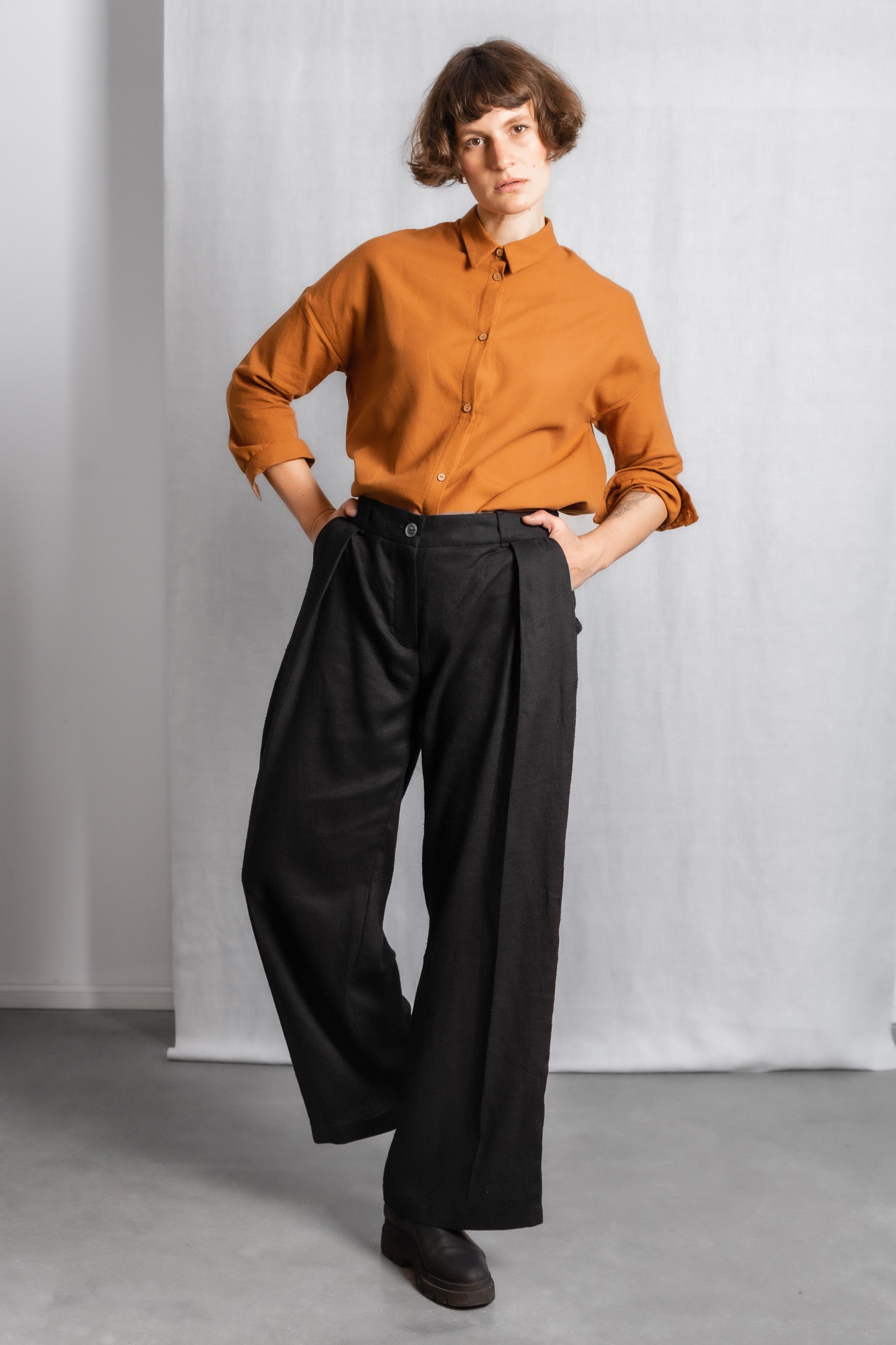 Hemp/Tencel trousers Meghana black