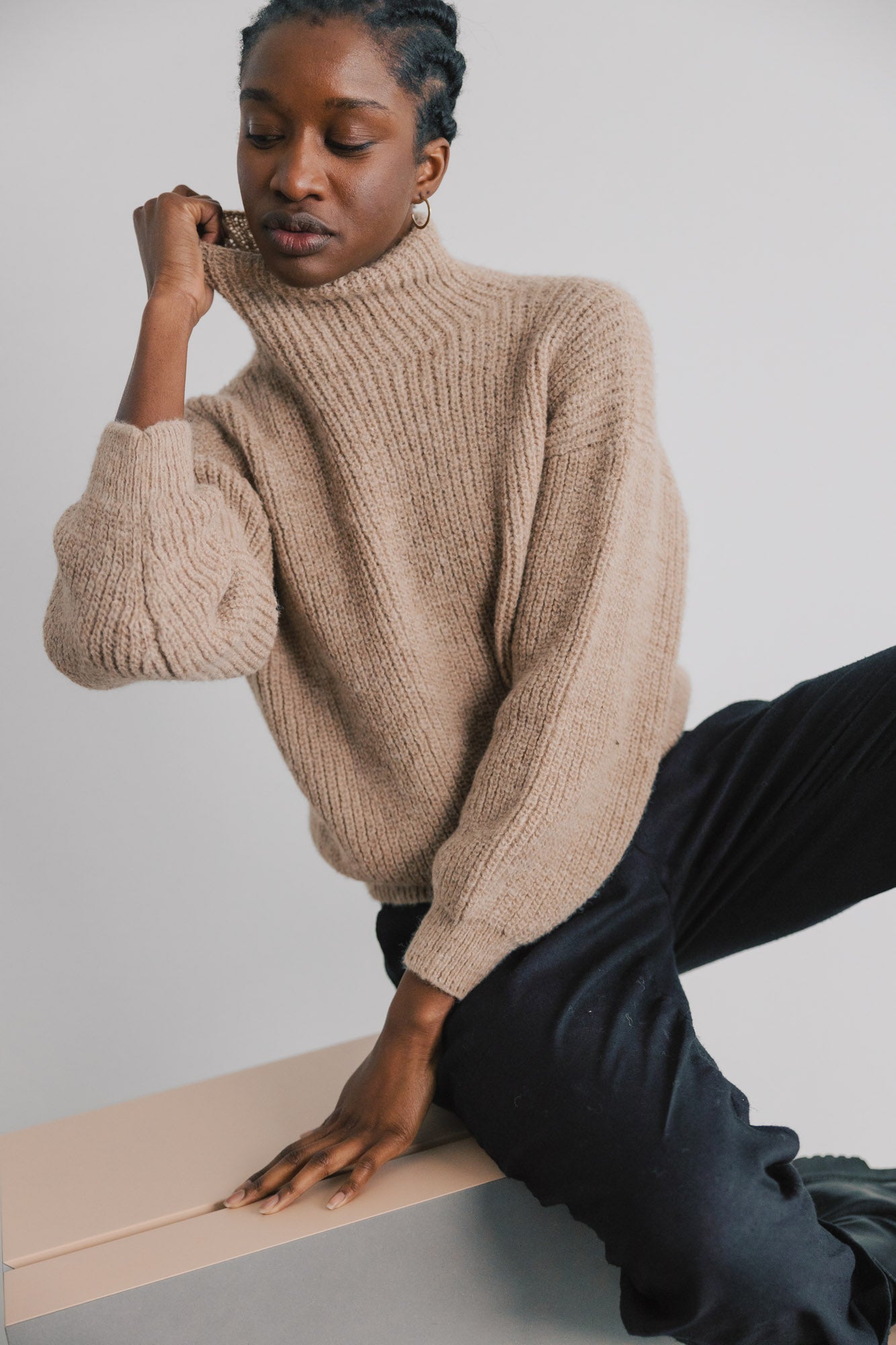 Baby Alpaca Turtleneck Knitted Sweater Suave Sand