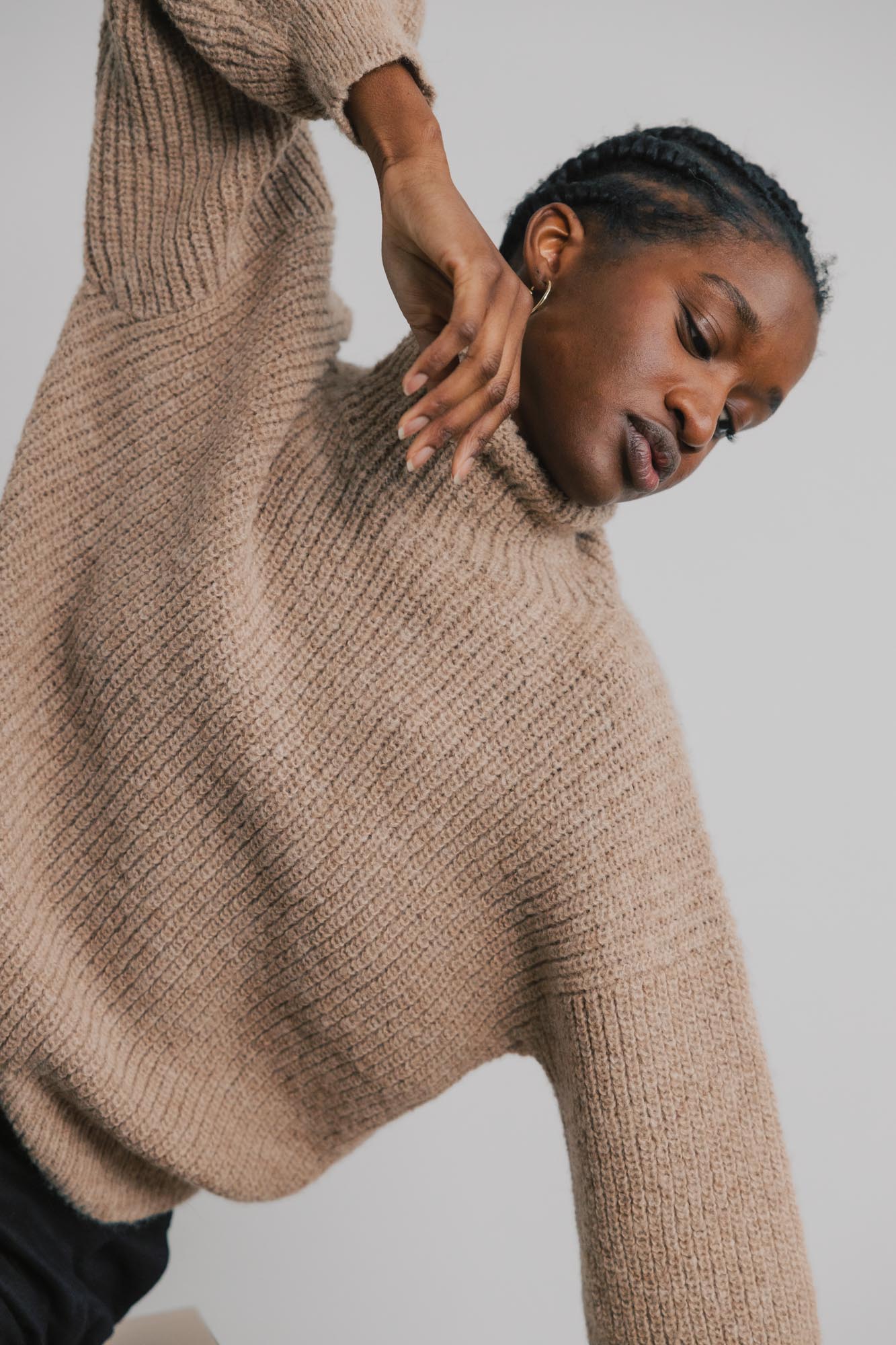 Baby Alpaca Turtleneck Knitted Sweater Suave Sand