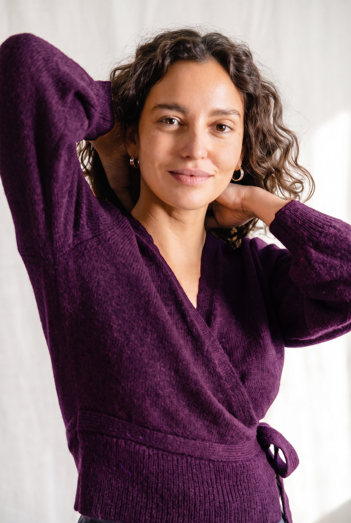 Baby-Alpaka Wickelcardigan Abancay Brombeer