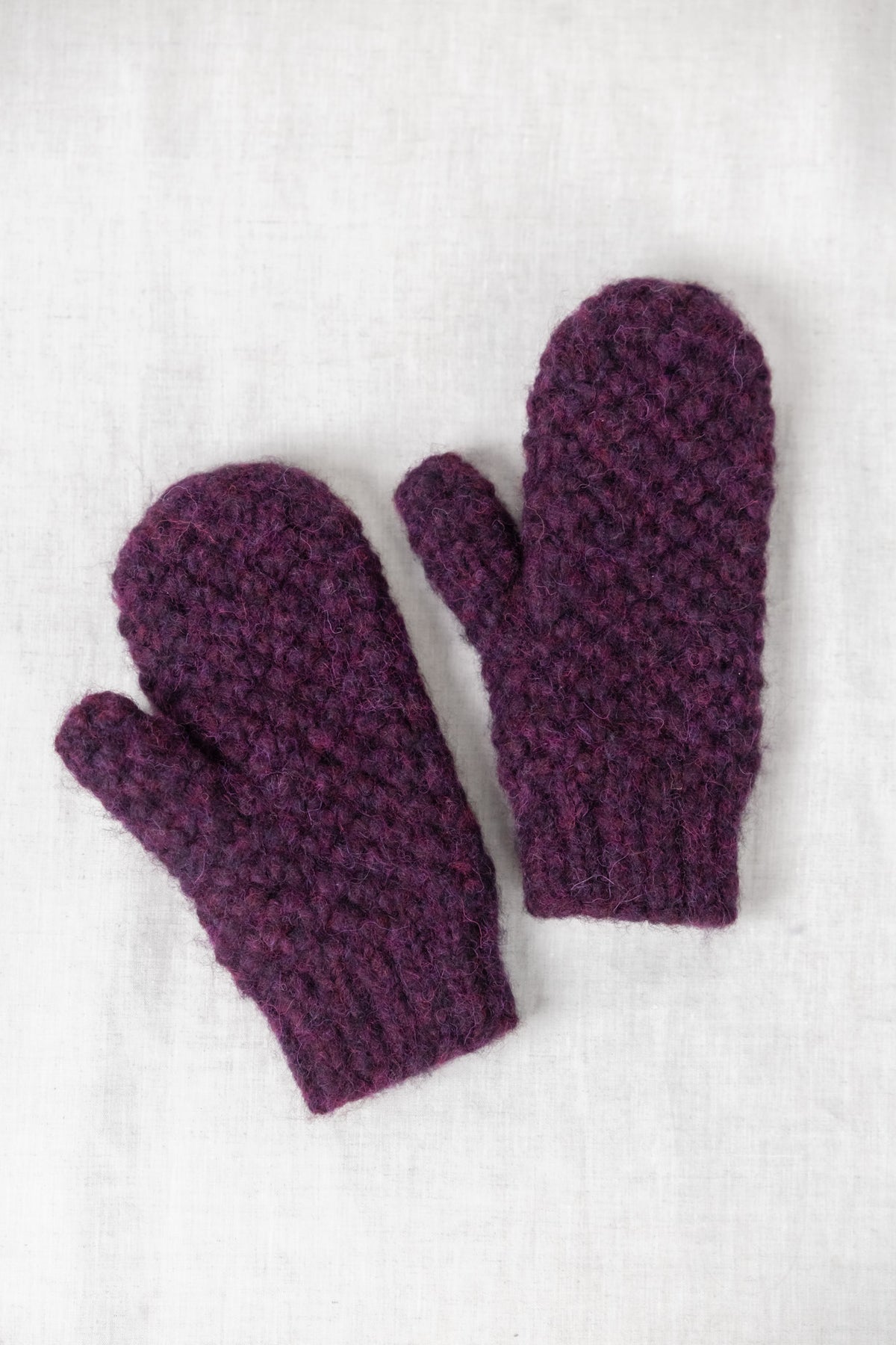 Baby-Alpaka Fäustling Handschuhe Casma Brombeer