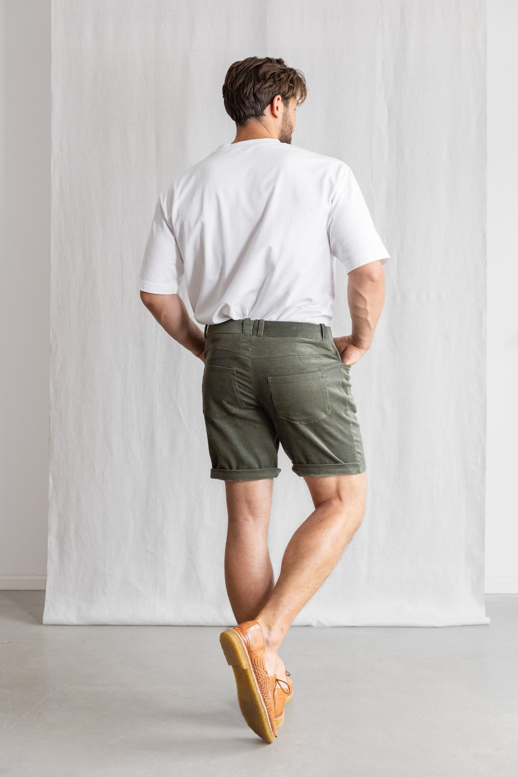 Organic cotton corduroy shorts Gauri Pistachio