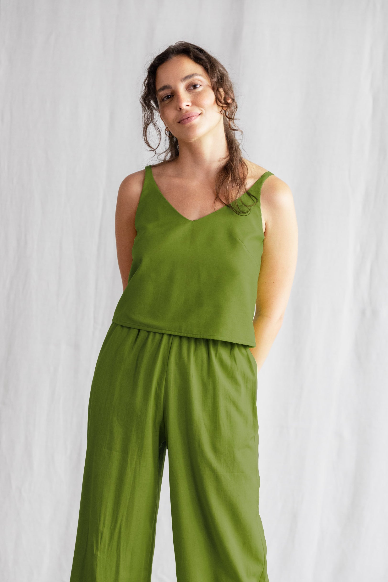 Bio-Baumwoll Croptop Iyani Basilikum
