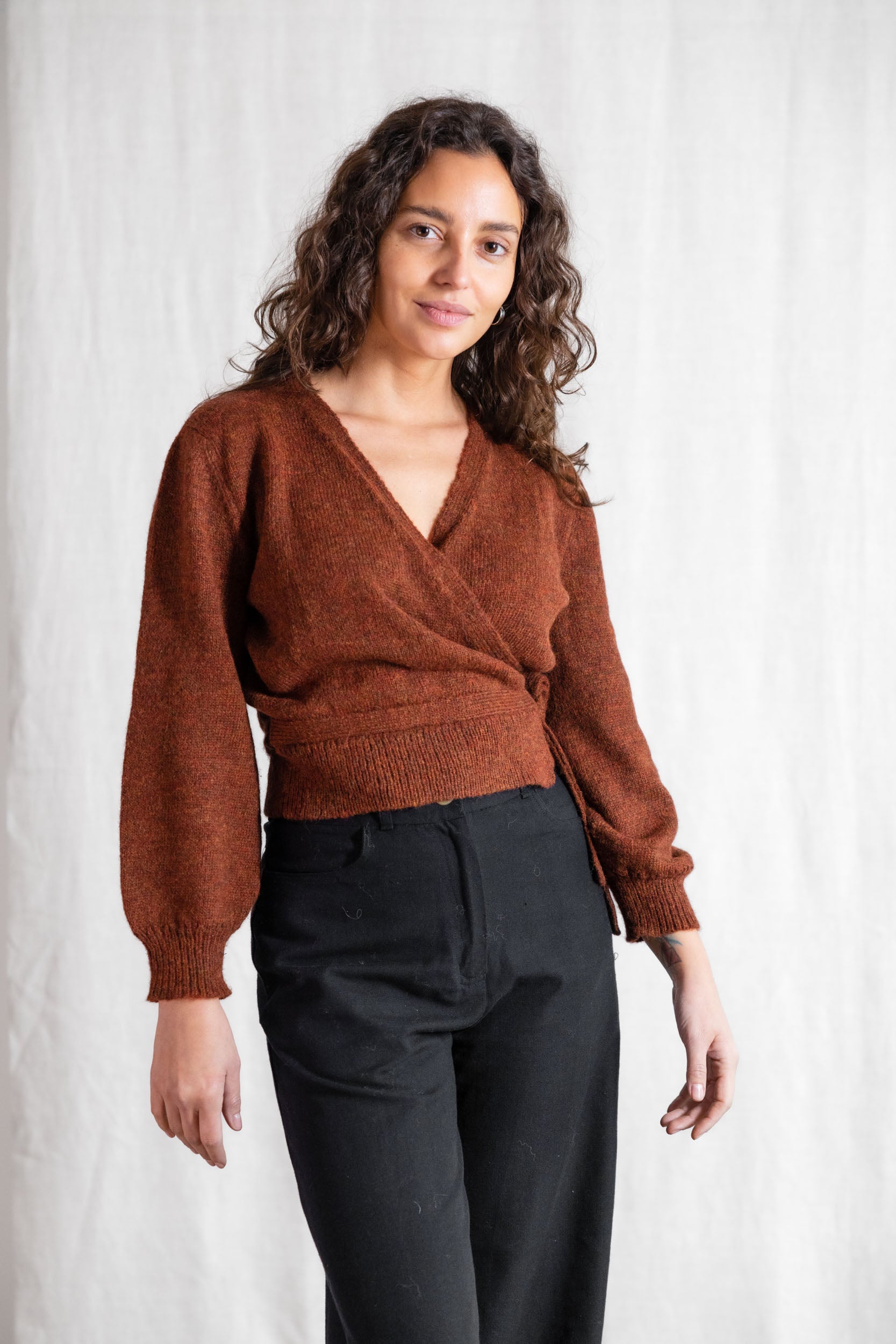Baby-Alpaka Wickelcardigan Abancay Kastanie